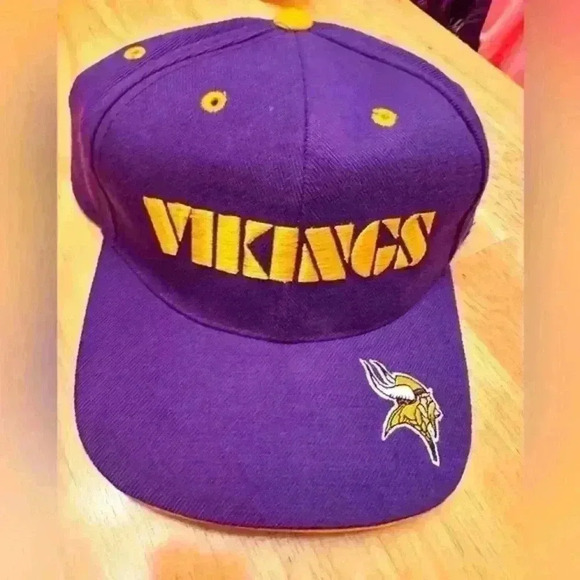 NWT VTG Minnesota Vikings Hat Fitted 7 1/8" Twins Enterprise Deadstock 90s Cap - Picture 1 of 8